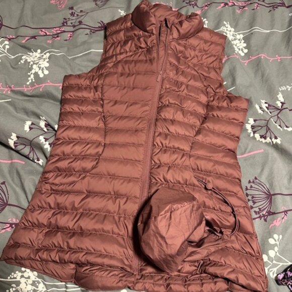 LUlulemon Pack it down vest size 6 - Picture 1 of 4